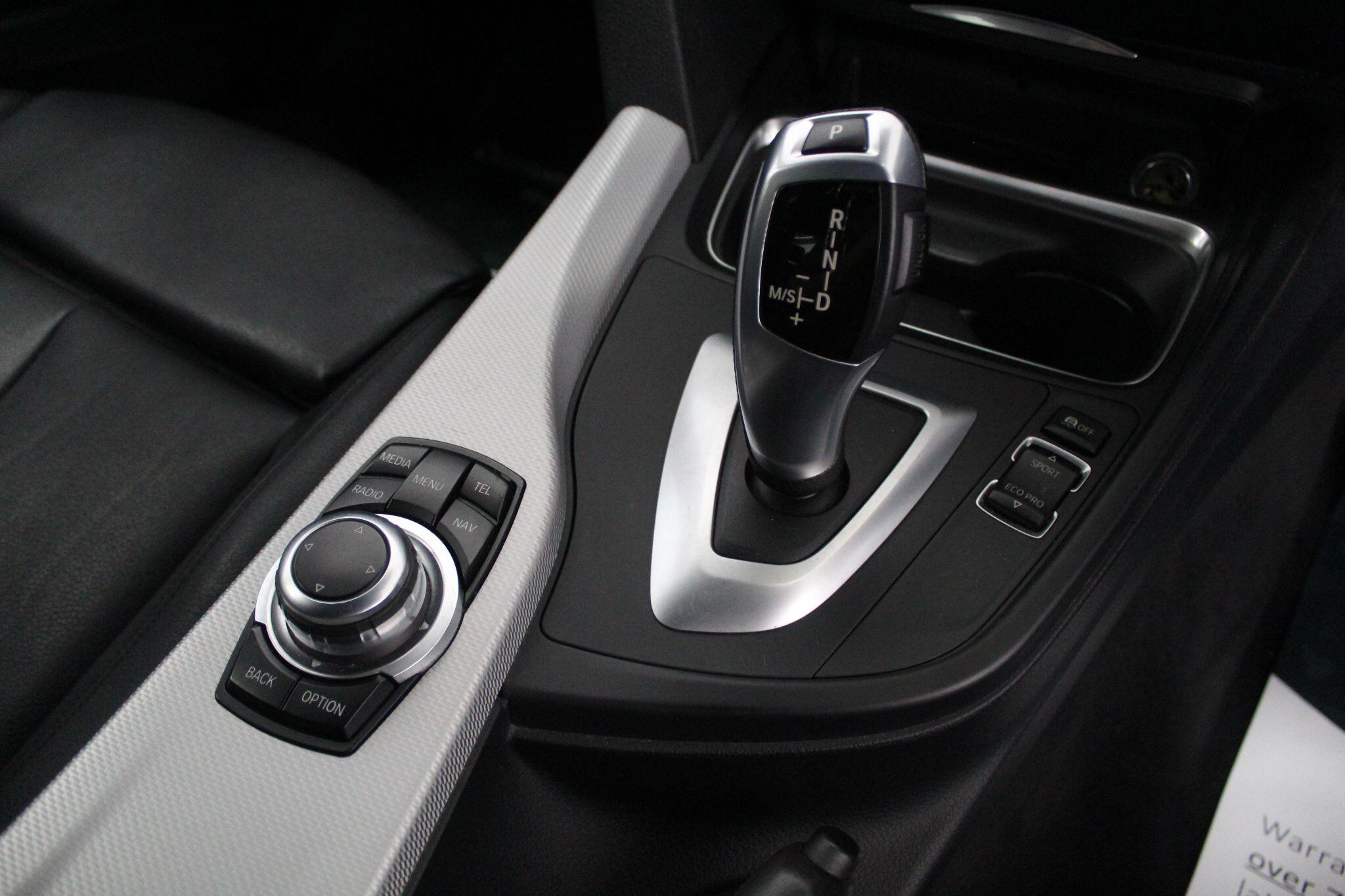 BMW 3 Series view 41