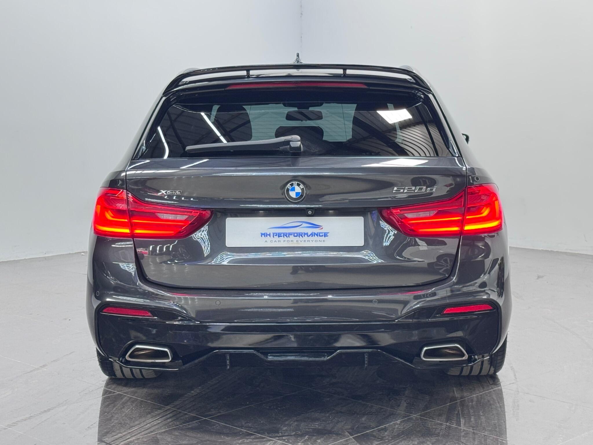 BMW 5 Series view 52