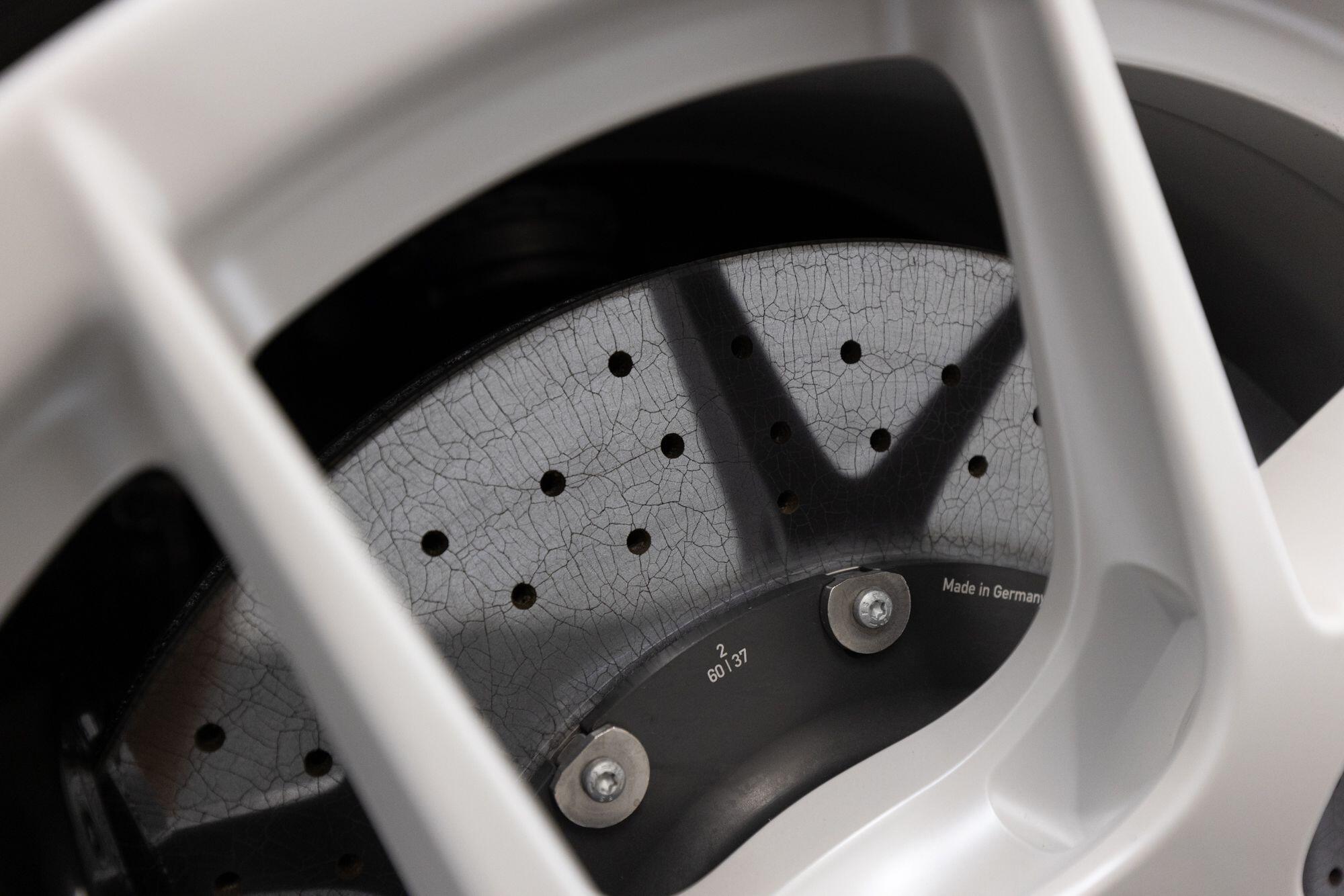 Porsche 911 view 55
