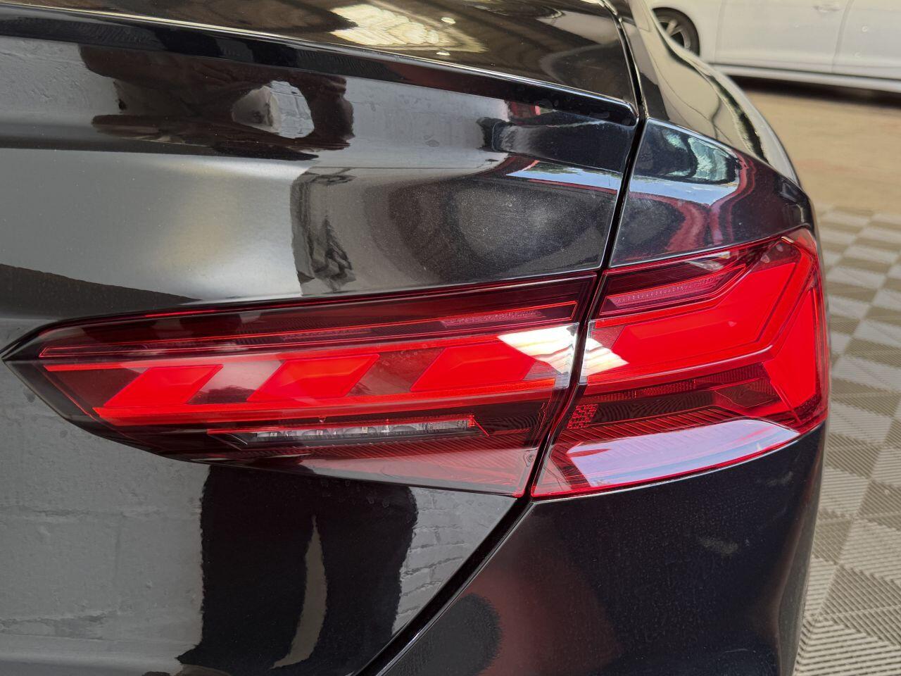 Audi S5 view 28