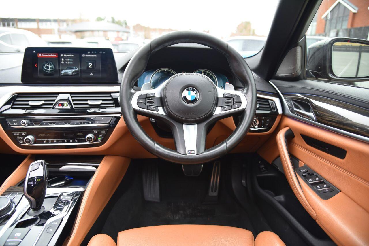BMW 5 Series view 30