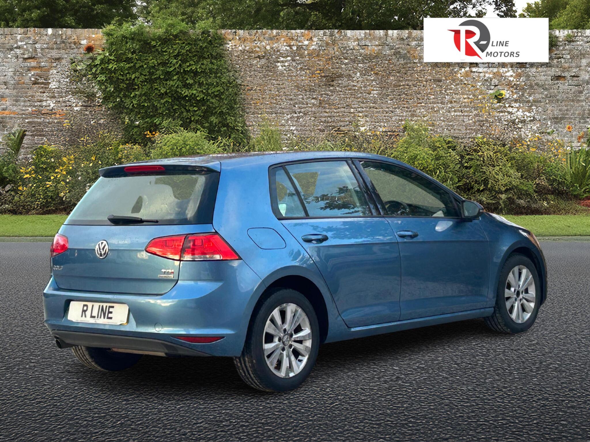 Volkswagen Golf view 7