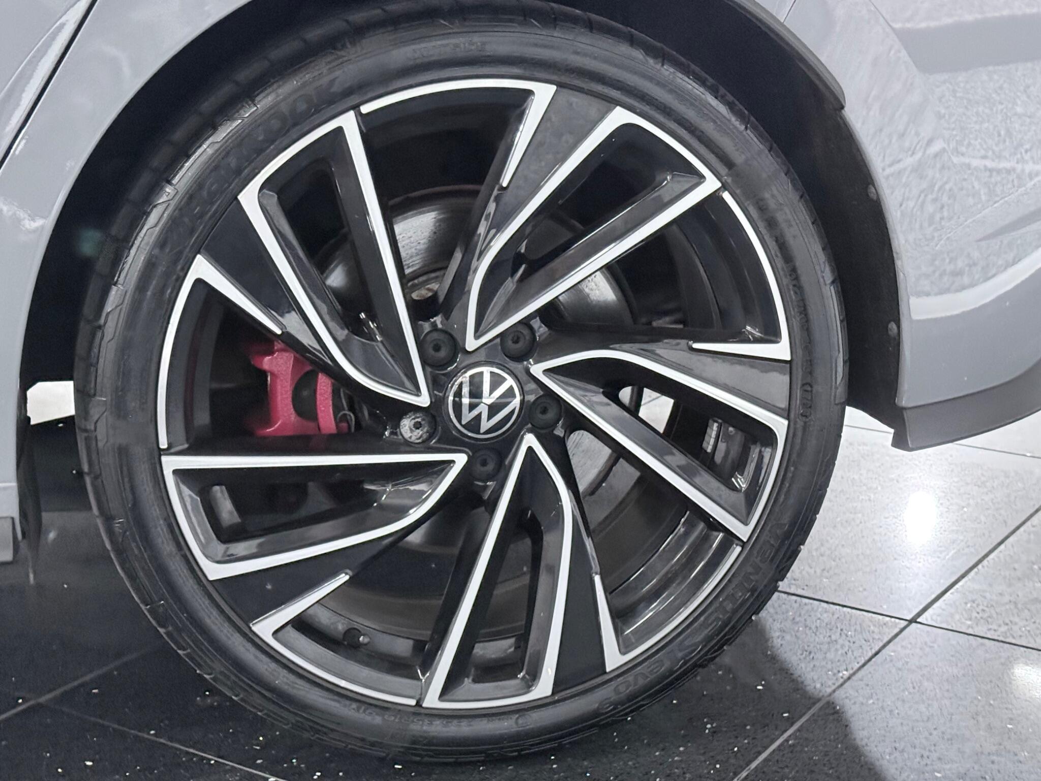 Volkswagen Golf view 36