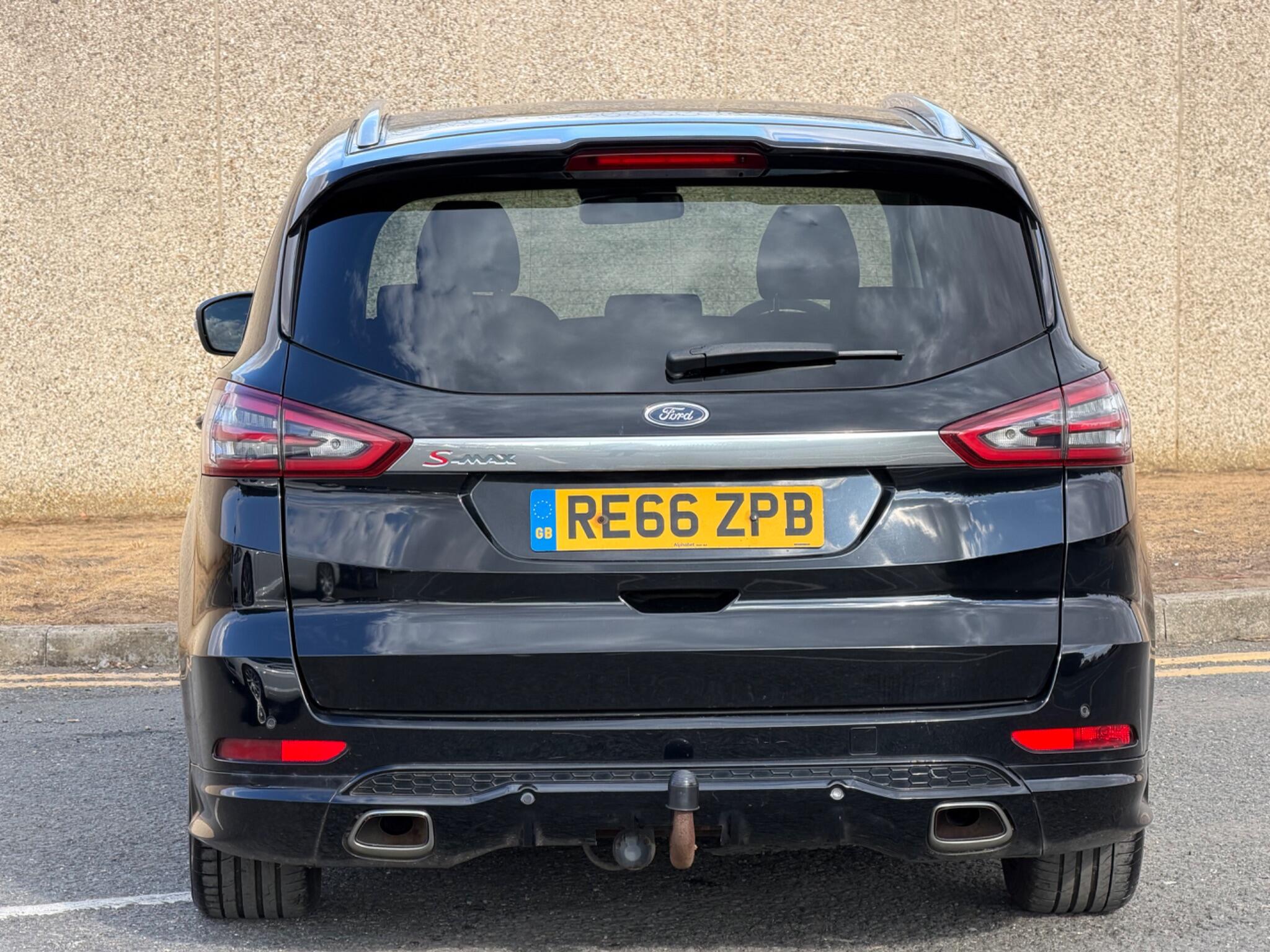 Ford S-Max view 10