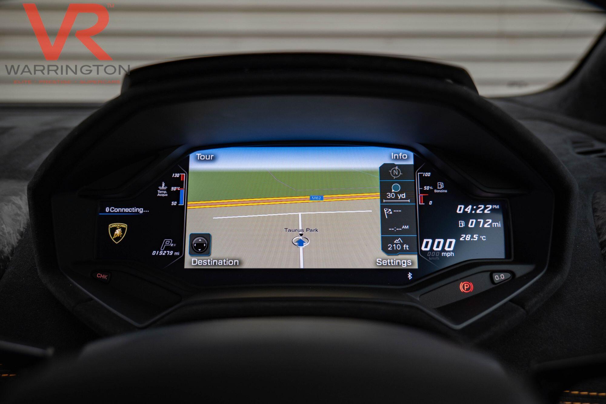 Lamborghini Huracan view 34
