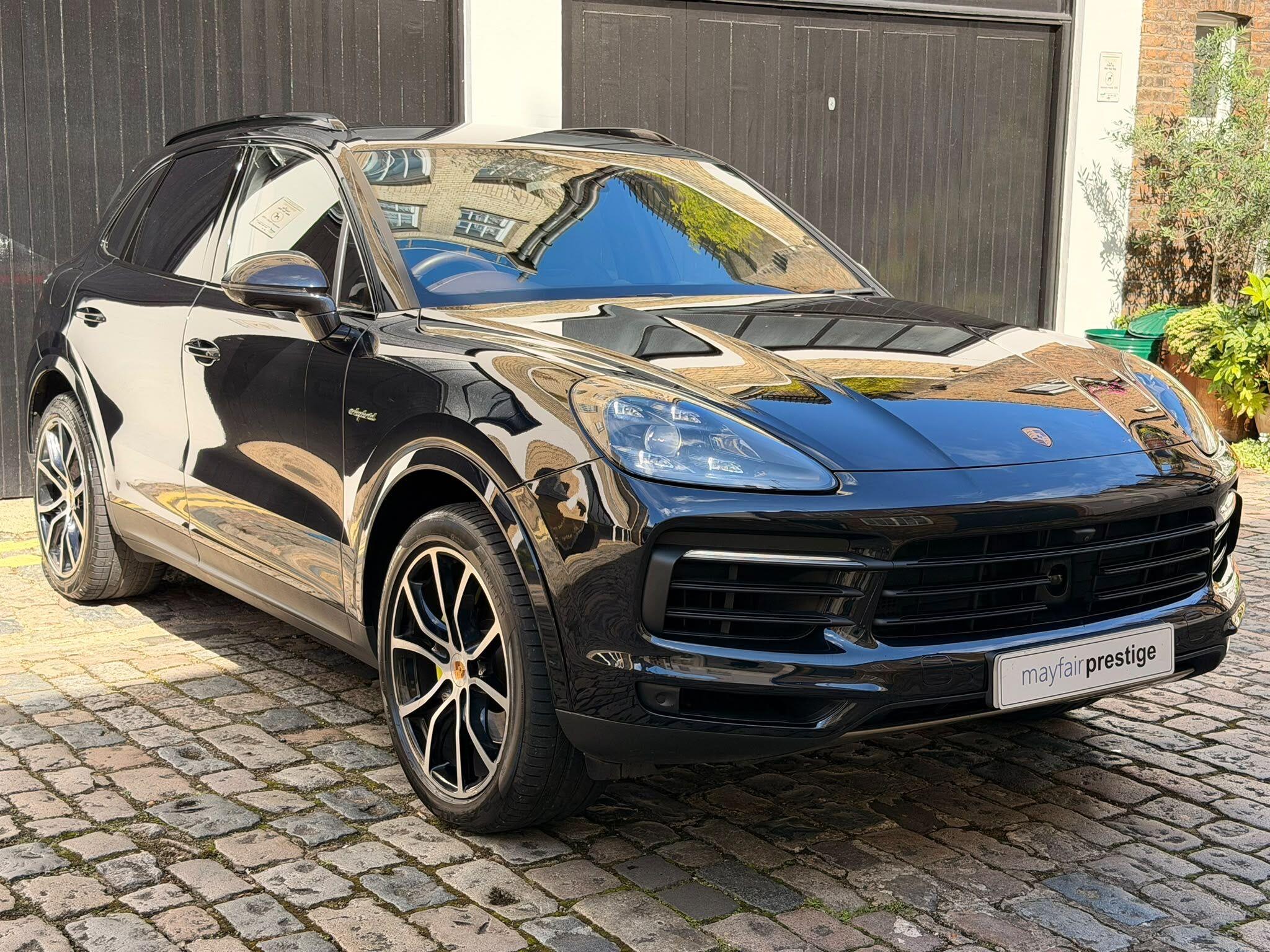 Porsche Cayenne view 6