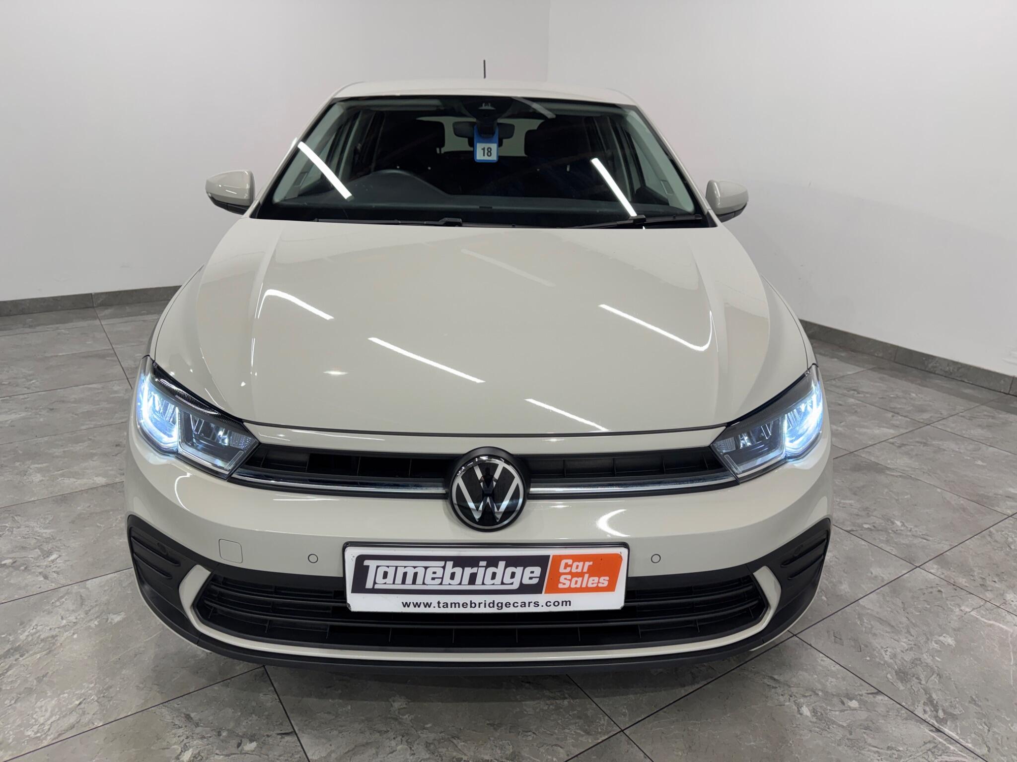 Volkswagen Polo view 2