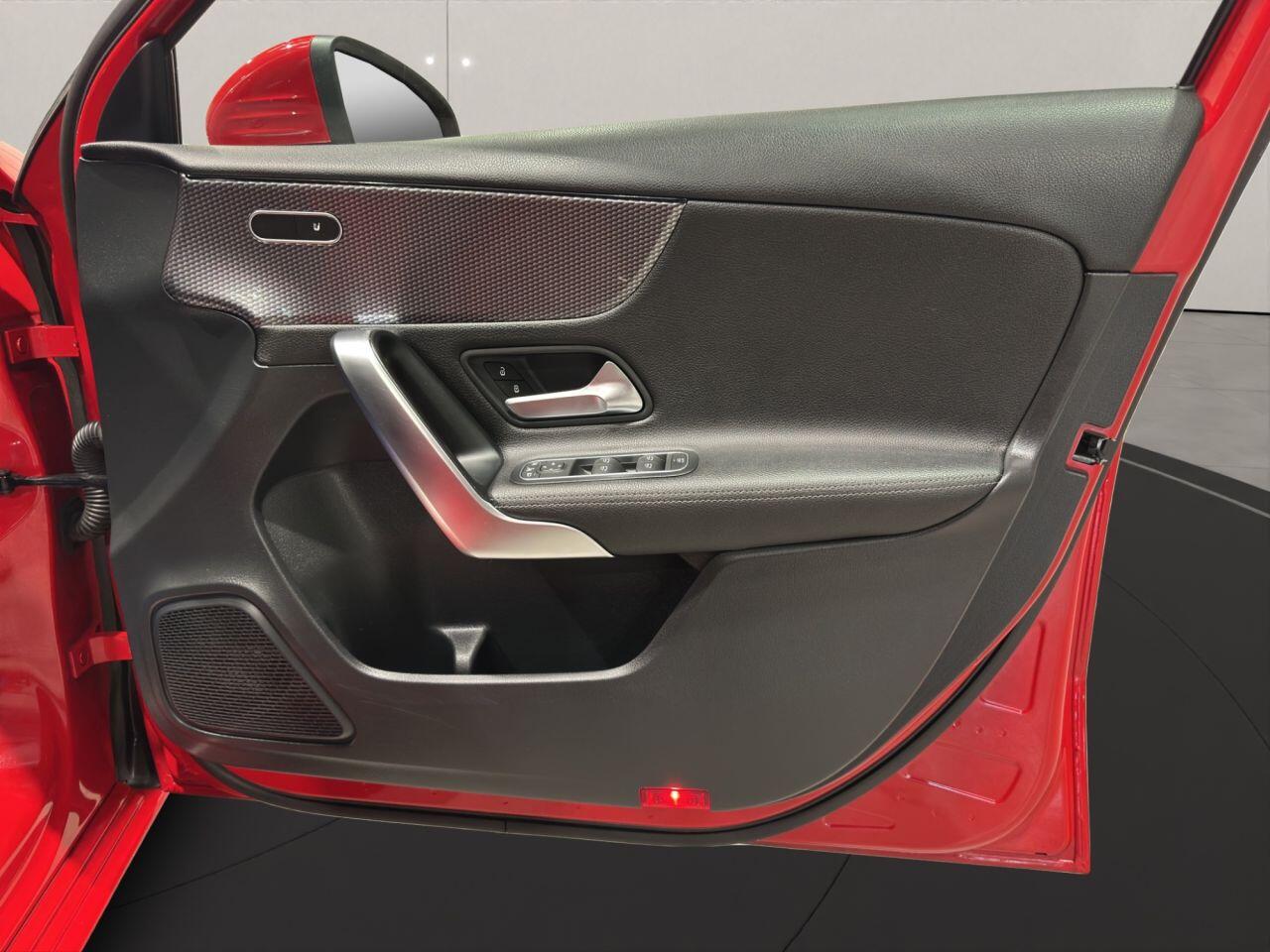 Mercedes-Benz A-Class view 34