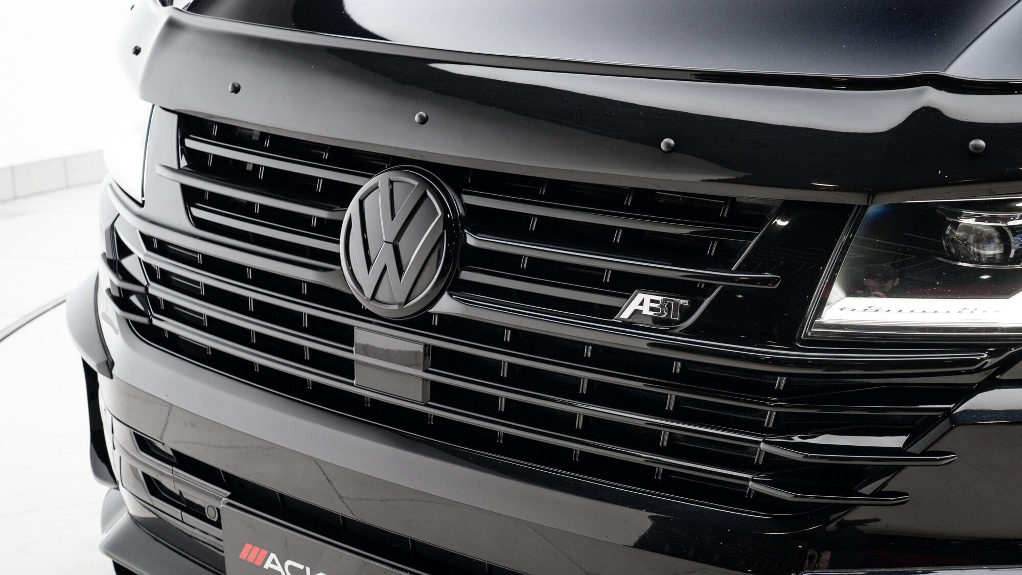 Volkswagen Transporter view 12