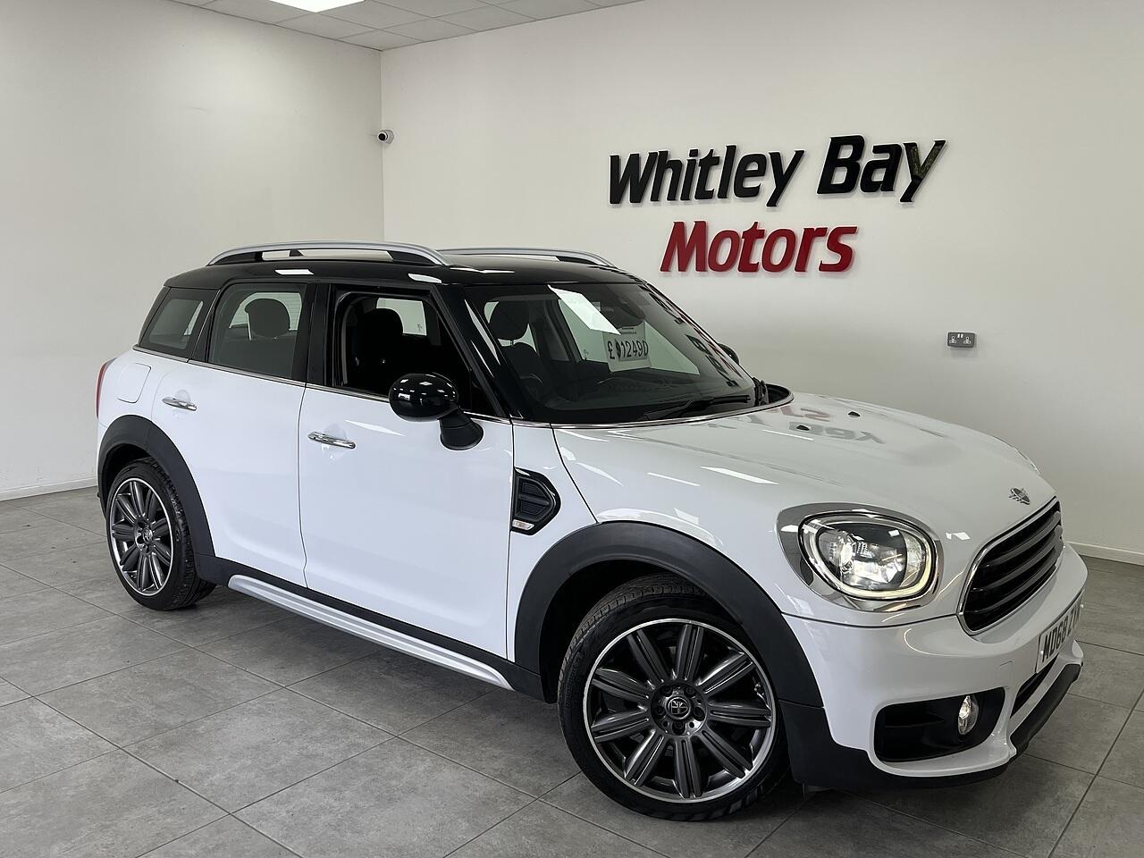 2018 Mini Countryman in White for sale