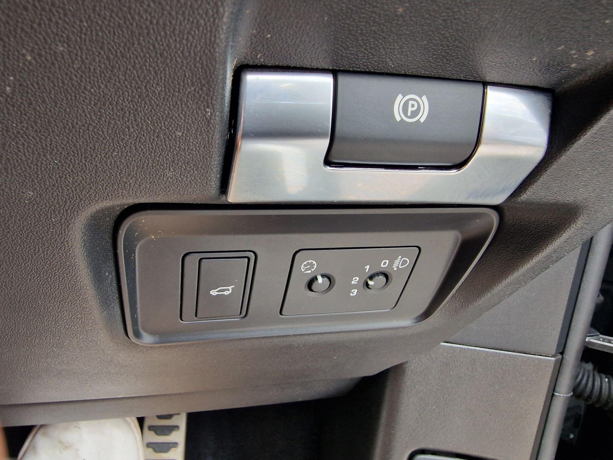 Land Rover Range Rover Evoque view 36