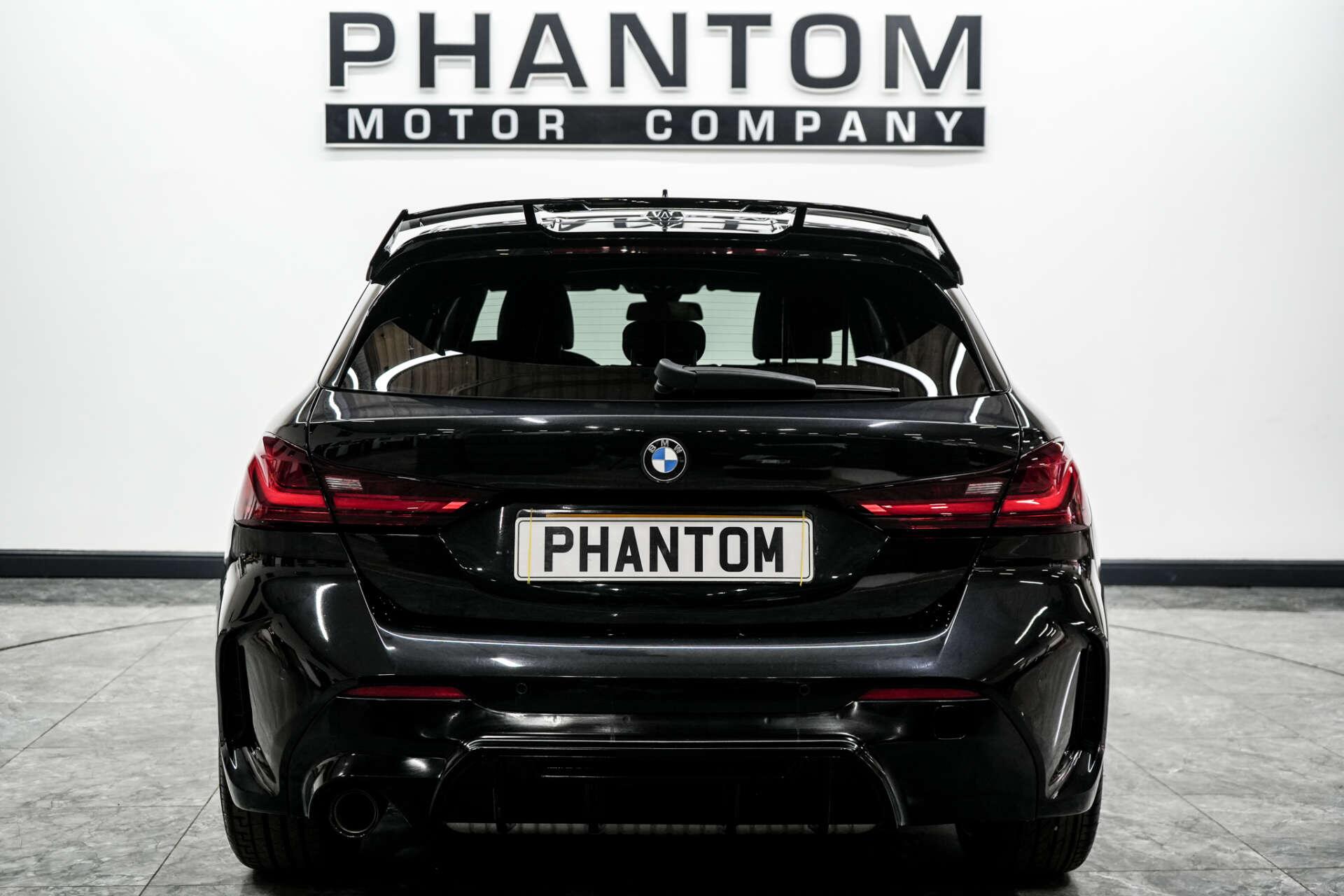 BMW 1 Series view 4