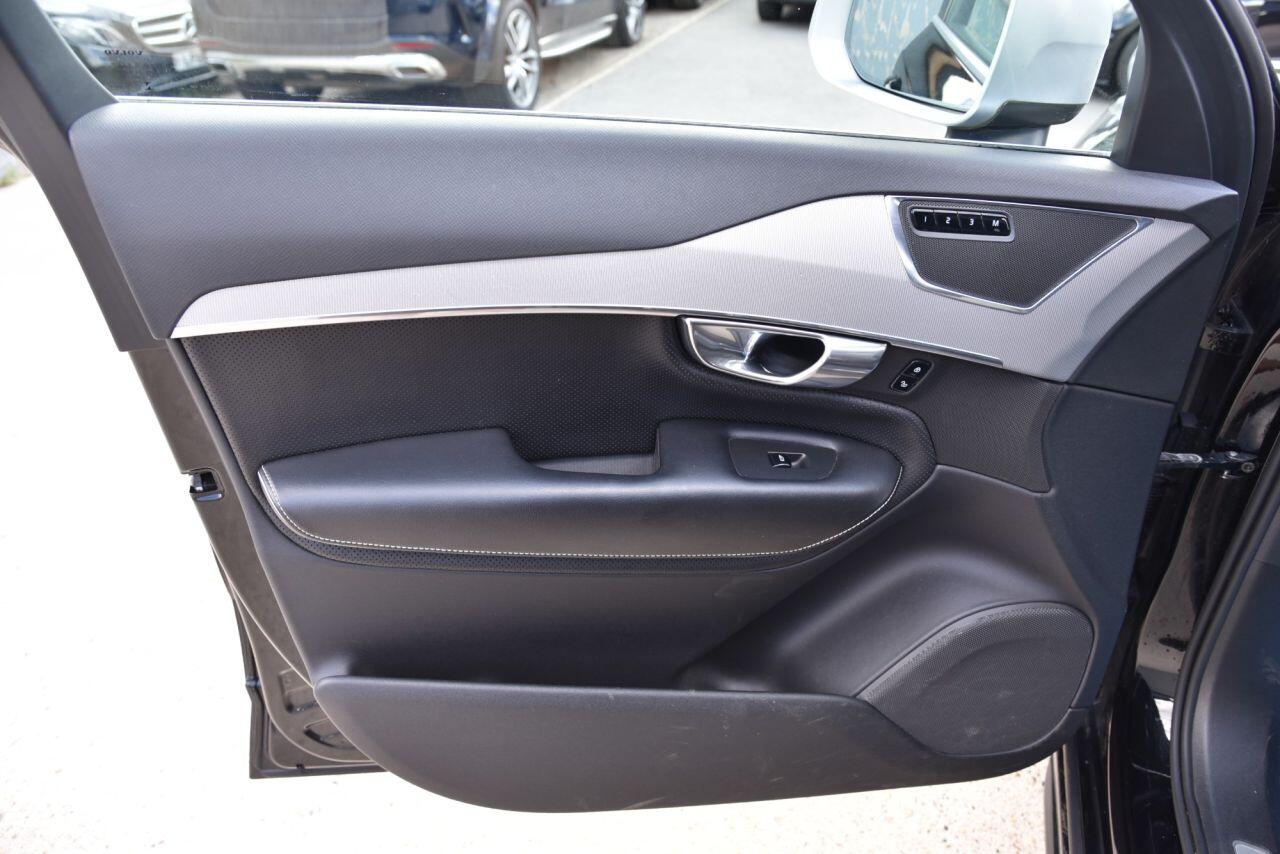 Volvo XC90 view 50
