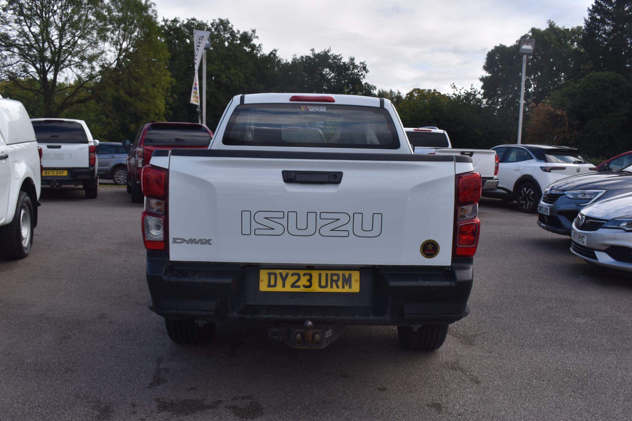 D-Max - 1.9 TD Utility 4WD Euro 6 (s/s) 2dr - Image 9
