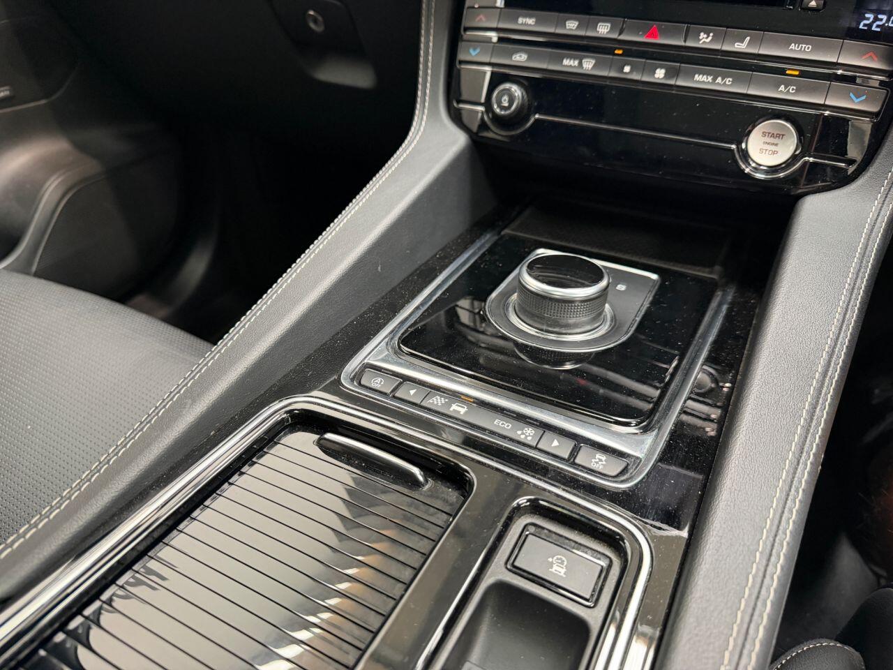 Jaguar F-Pace view 41