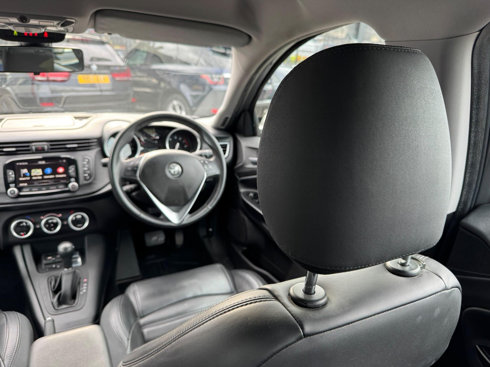 Alfa Romeo Giulietta view 38