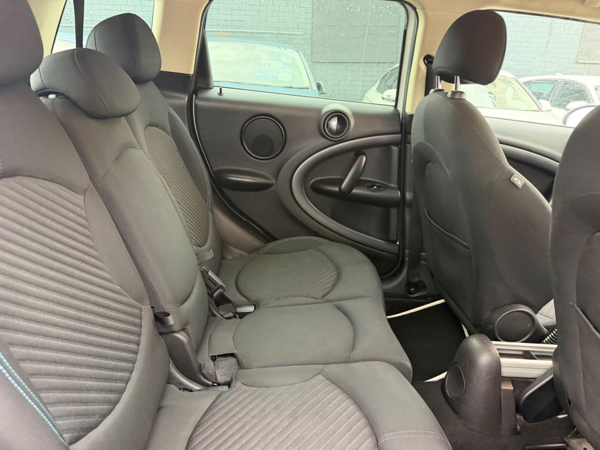 Mini Countryman view 20