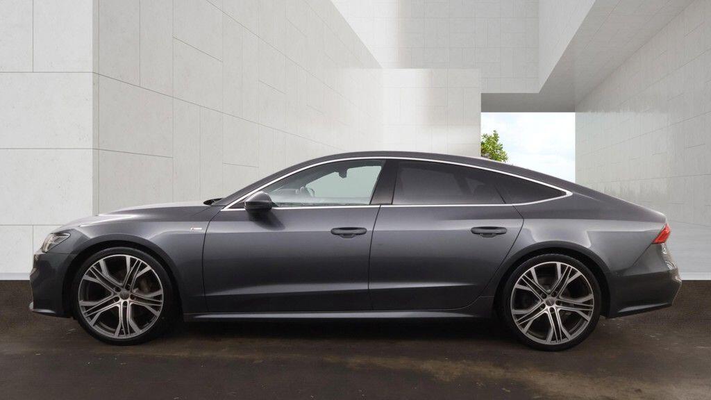 Audi A7 view 5