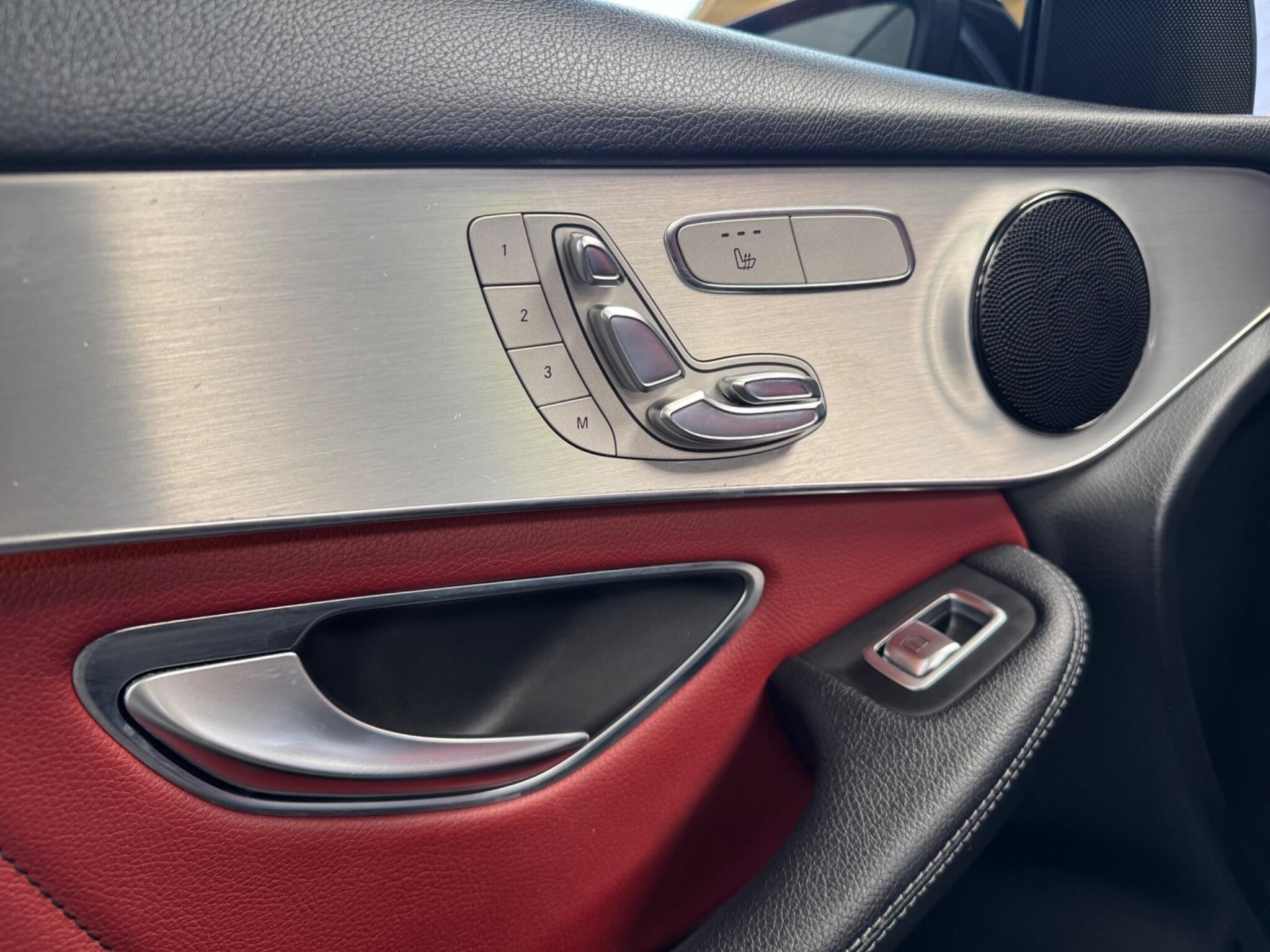 Mercedes-Benz GLC view 30