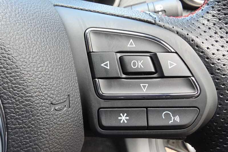 MG ZS view 22