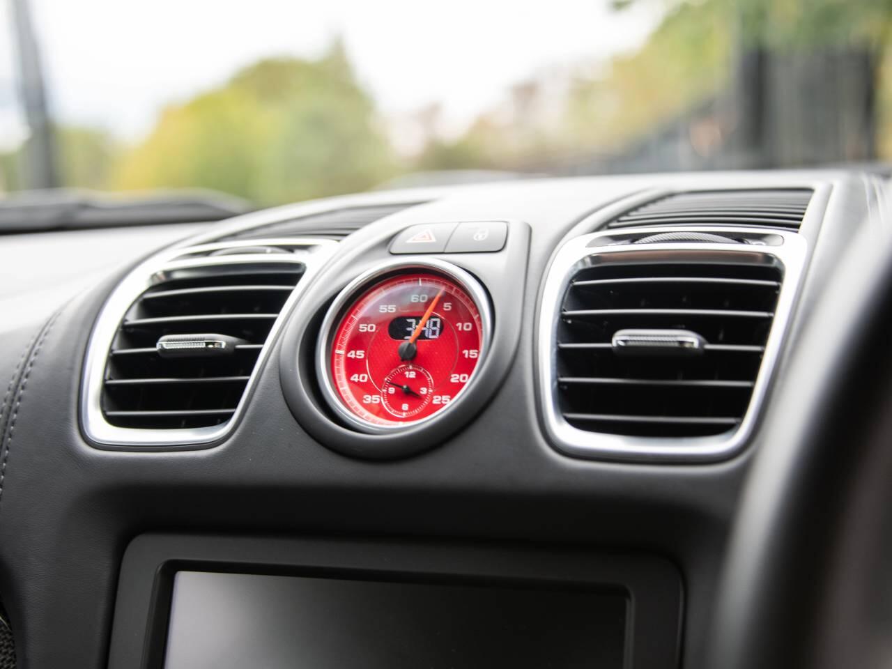 Porsche Cayman view 33