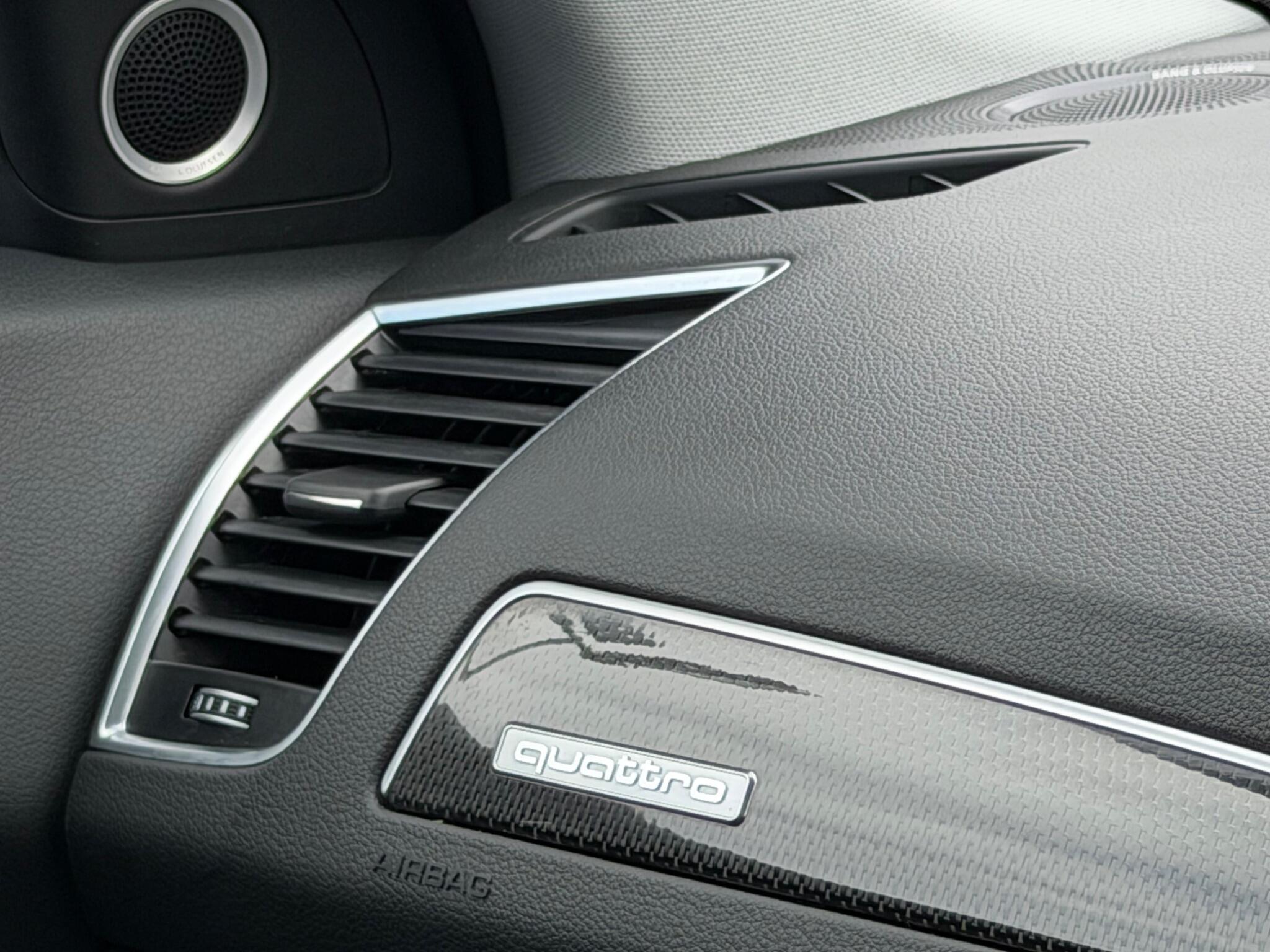 Audi SQ5 view 54