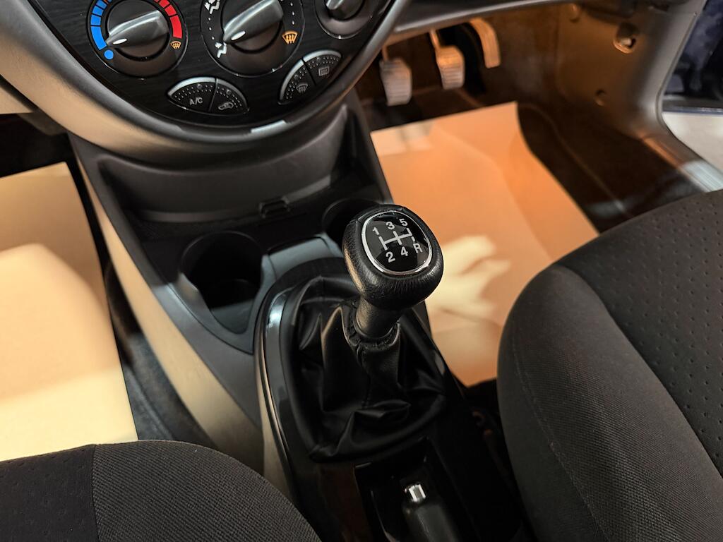 Ford Focus view 11