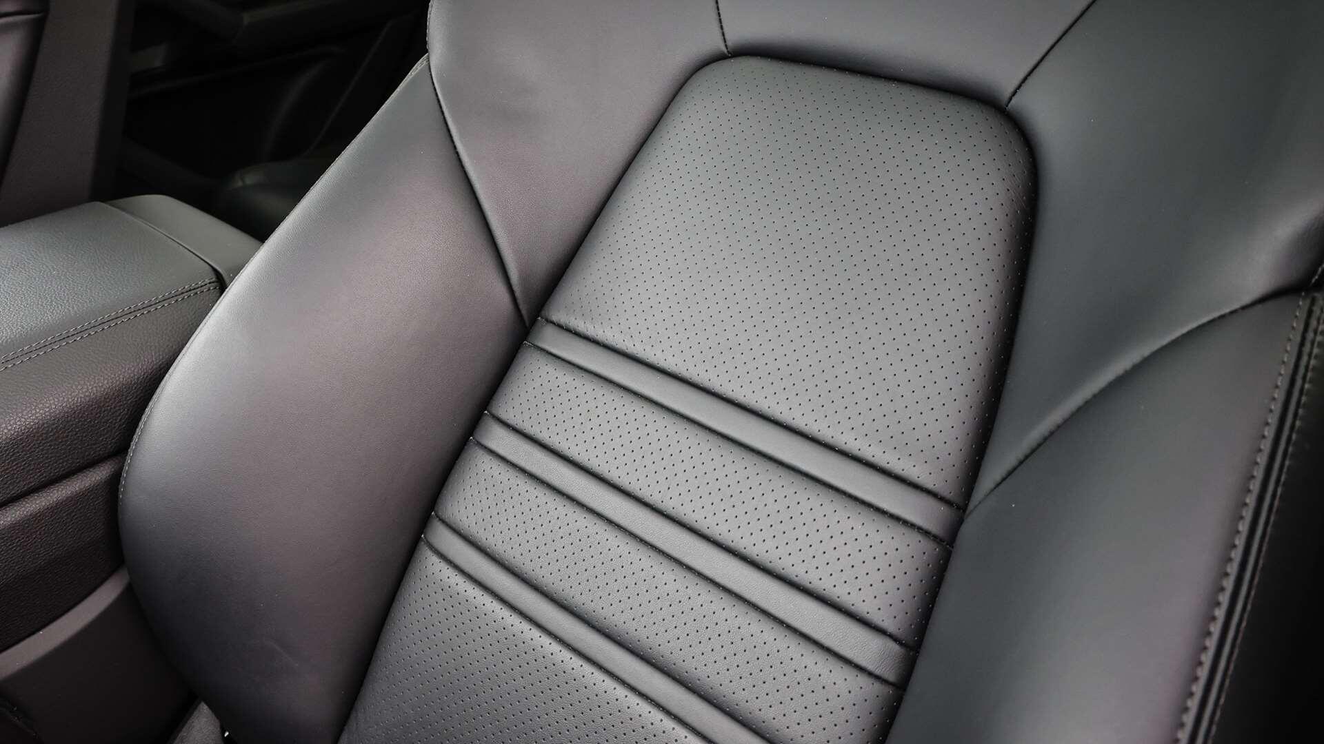 Porsche Cayenne view 15