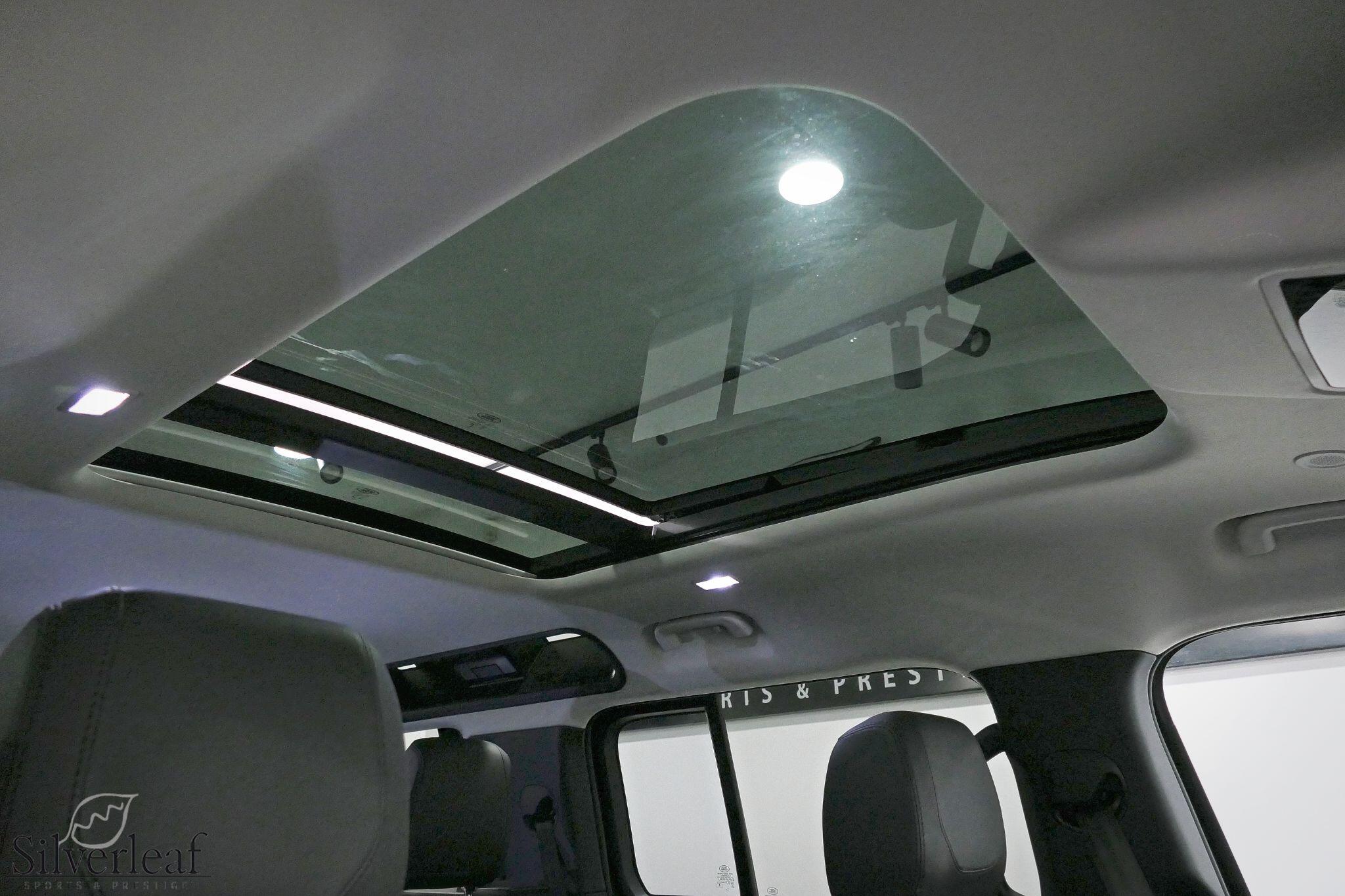 Land Rover Defender view 27