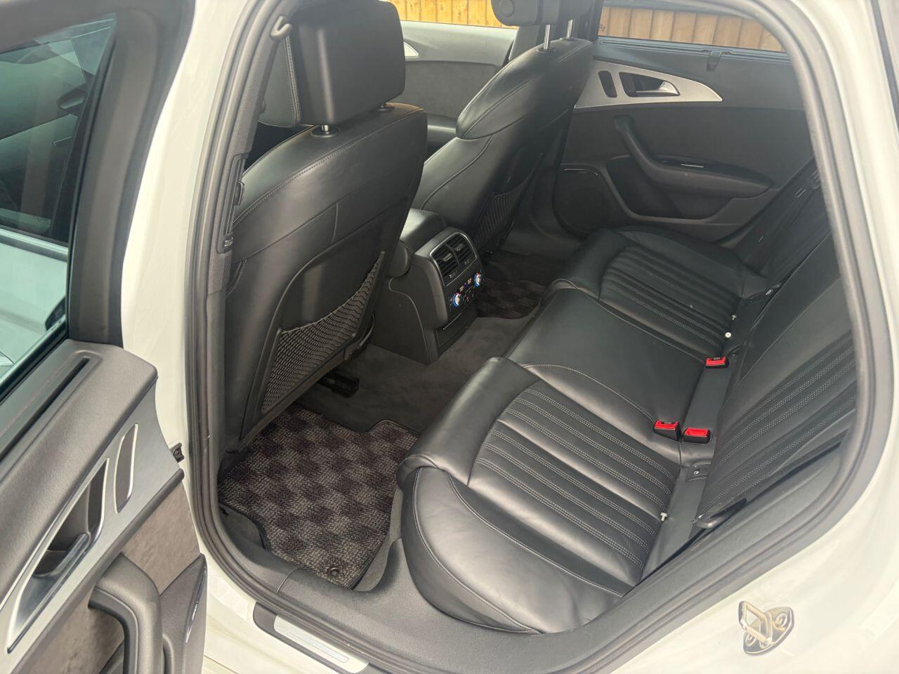 Audi A6 view 17