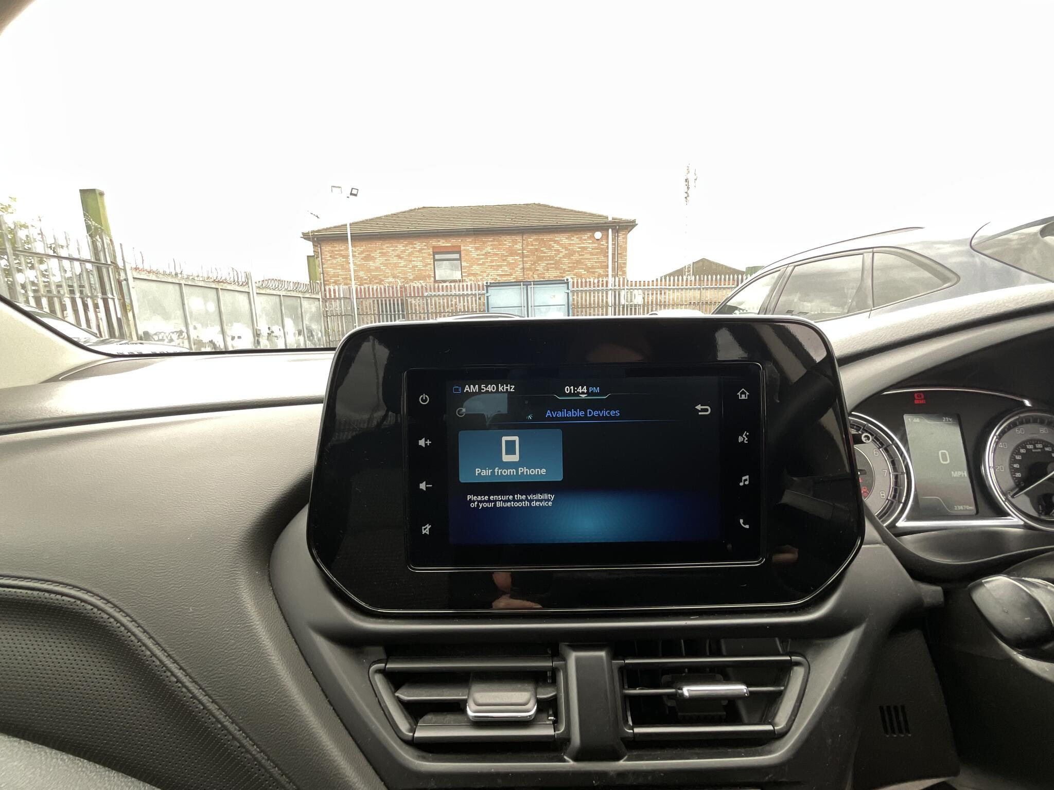 Suzuki S-Cross view 30
