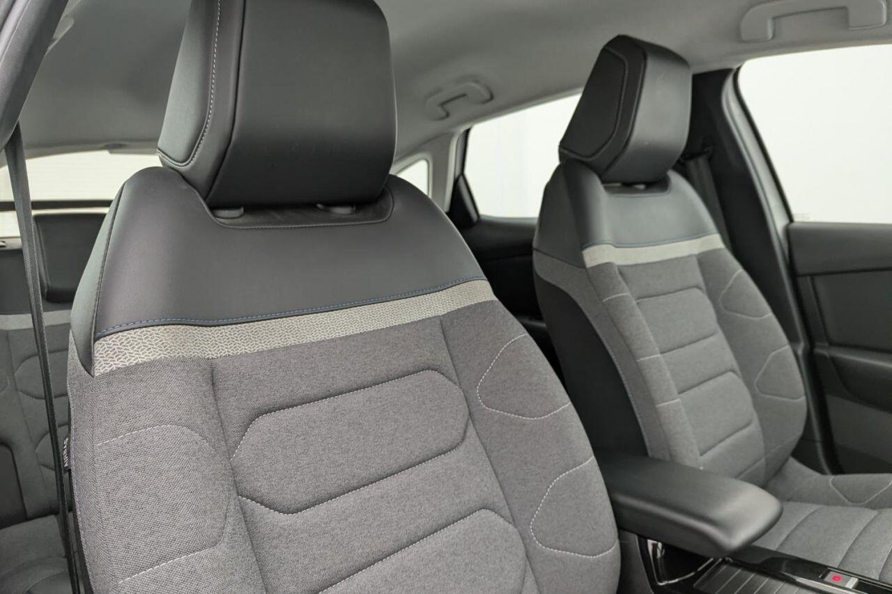 Citroen C4 view 15
