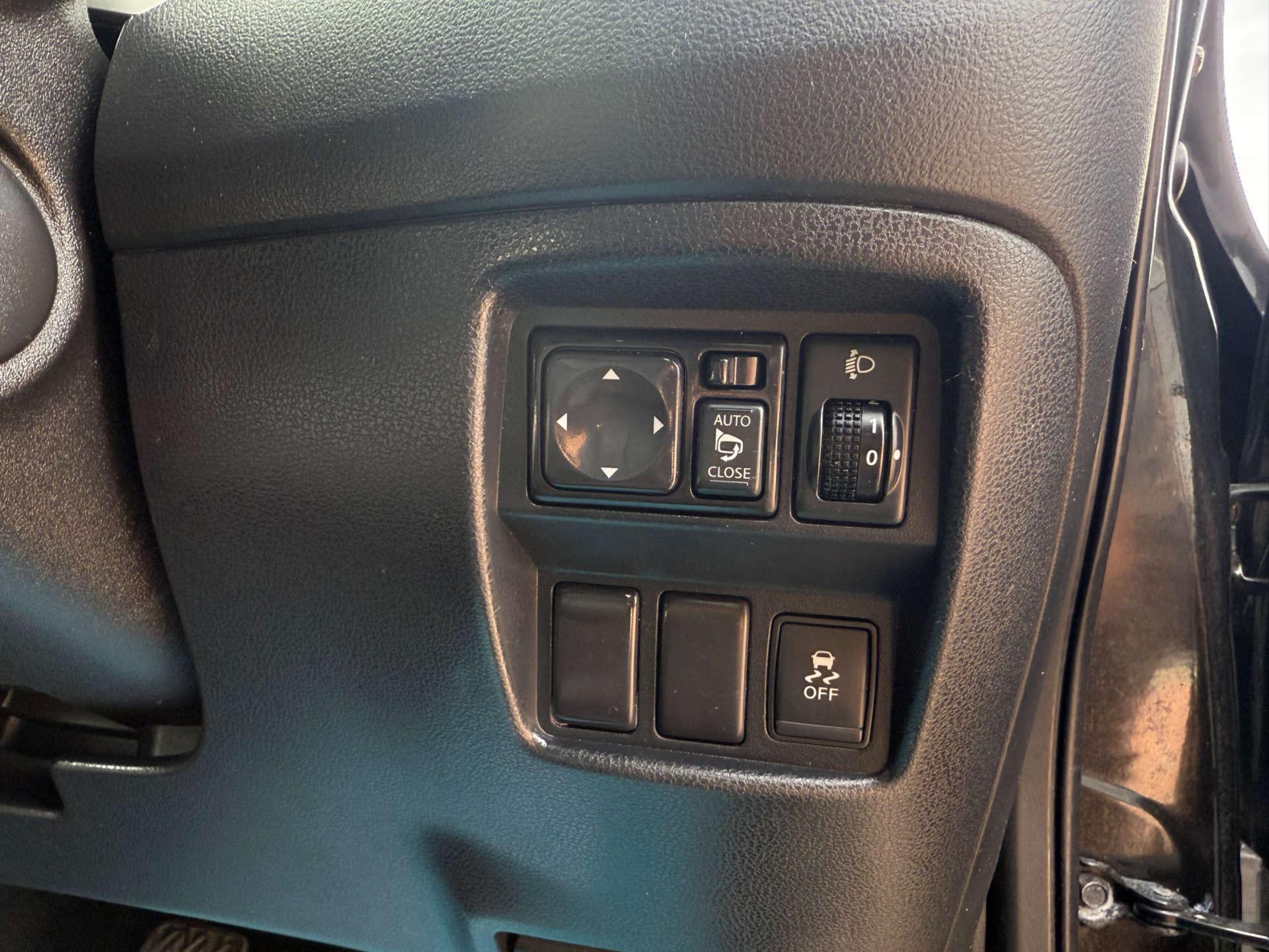 Nissan Juke view 38