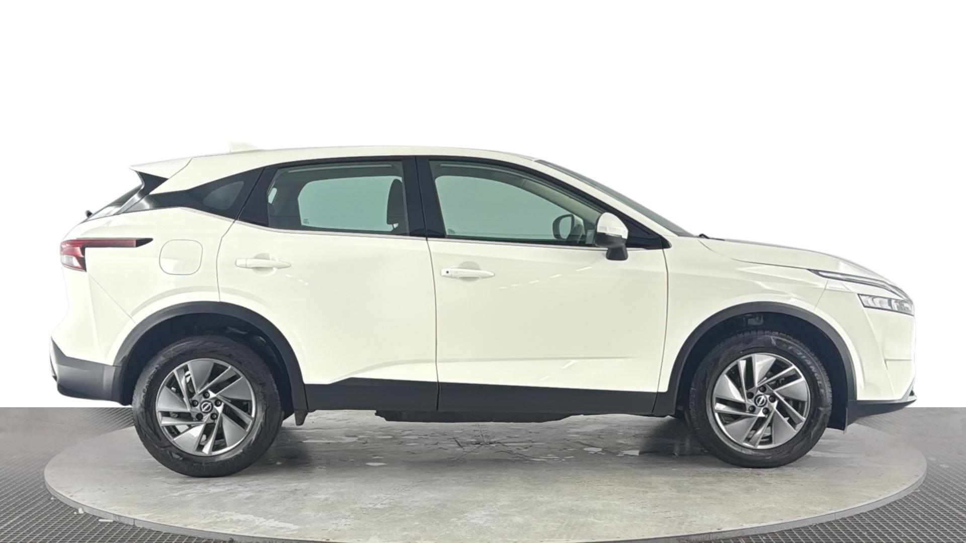 Nissan Qashqai view 3