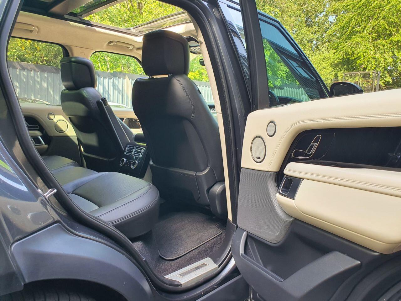 Land Rover Range Rover view 15
