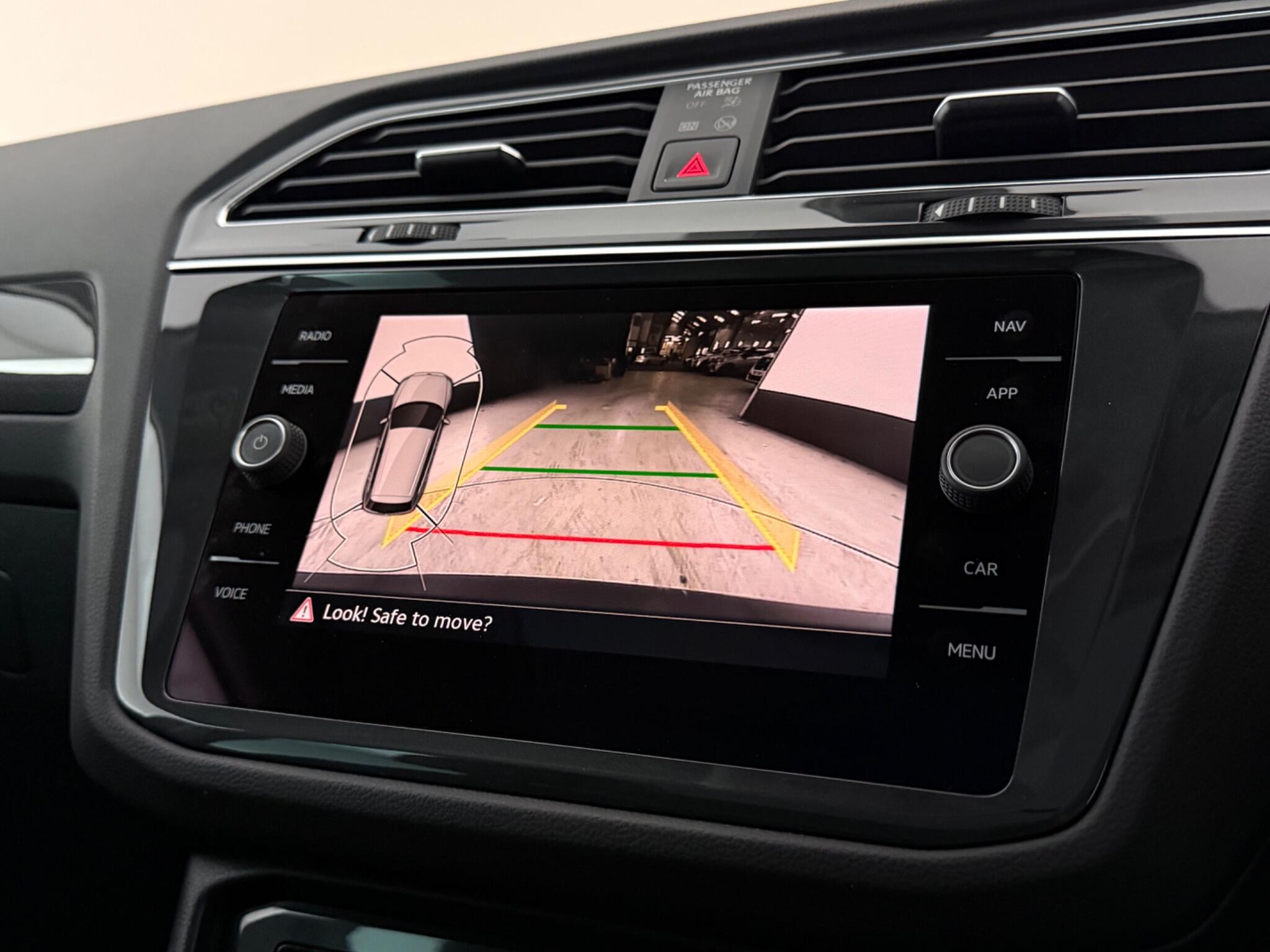 Volkswagen Tiguan view 32