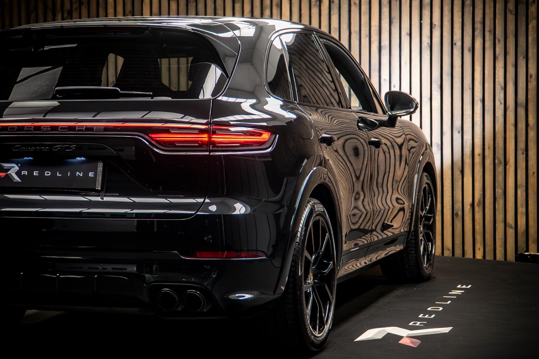 Porsche Cayenne view 21
