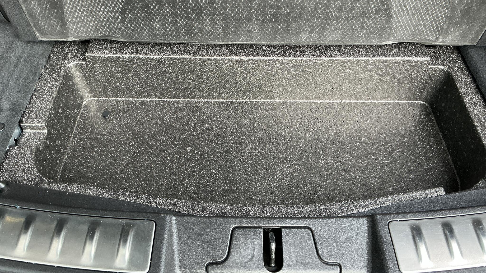 Land Rover Range Rover Evoque view 38