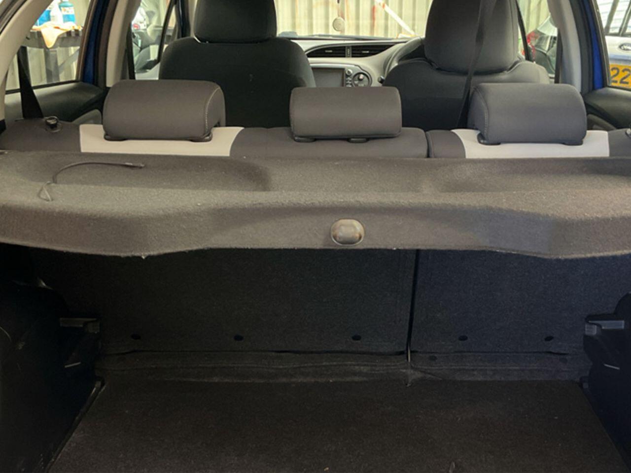 Toyota Yaris view 6