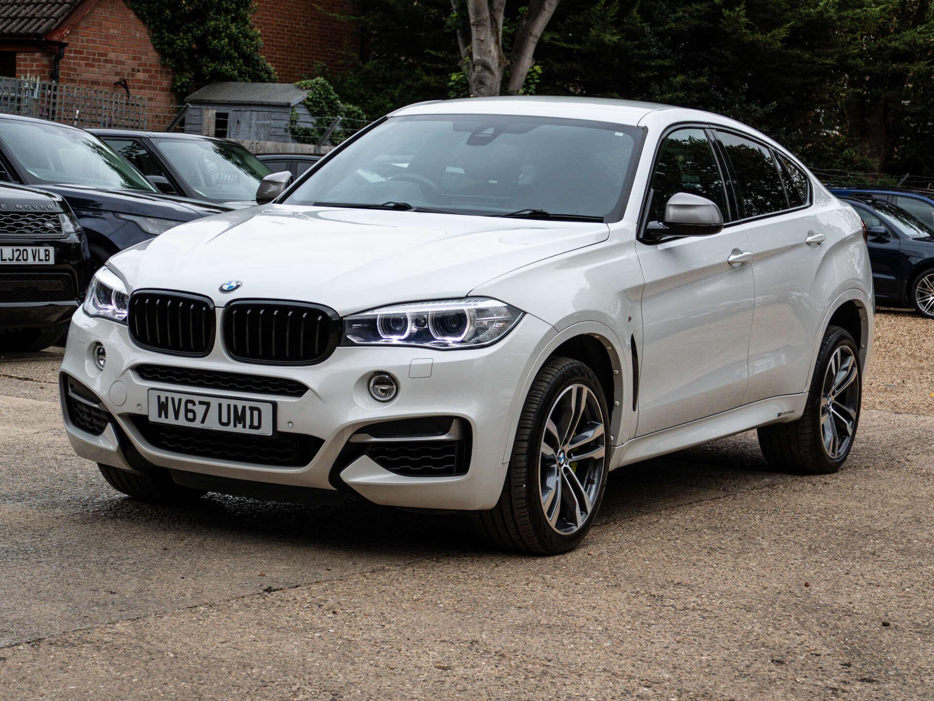 BMW X6 view 10