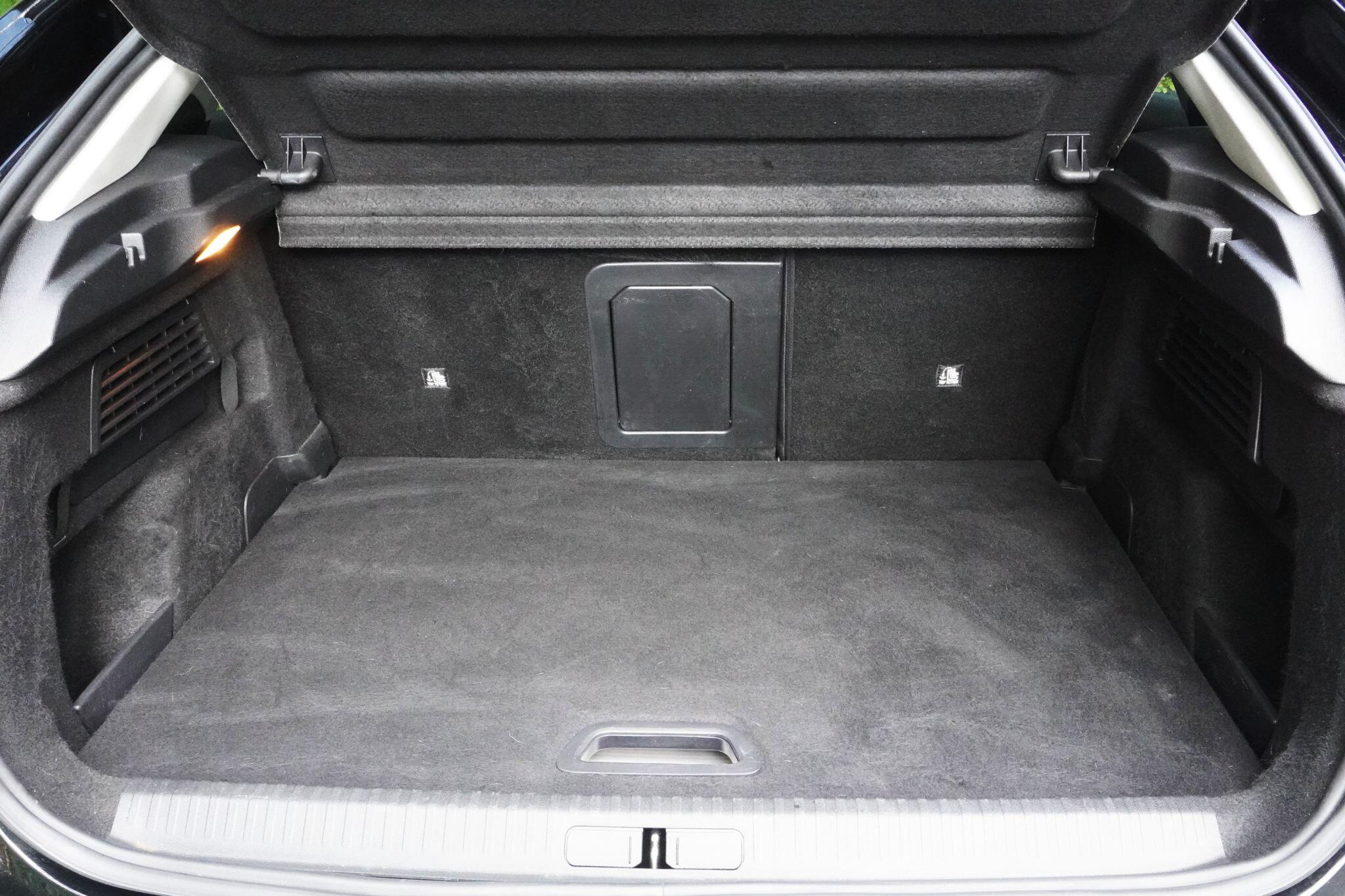 Citroen e-C4 view 69