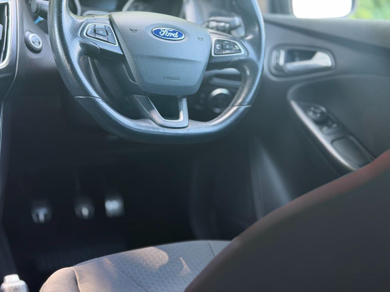 Ford Focus view 70