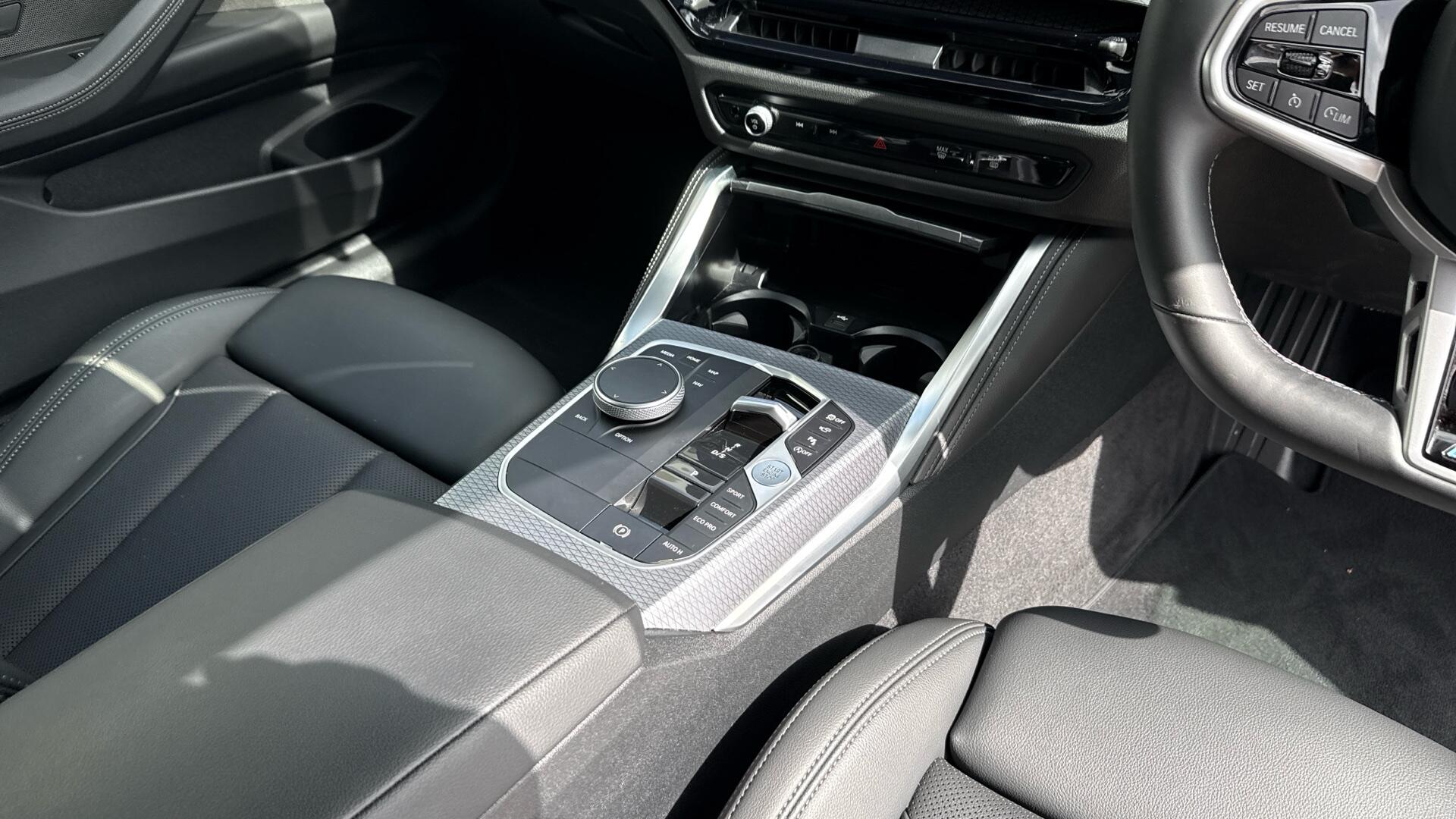 BMW 4 Series view 10