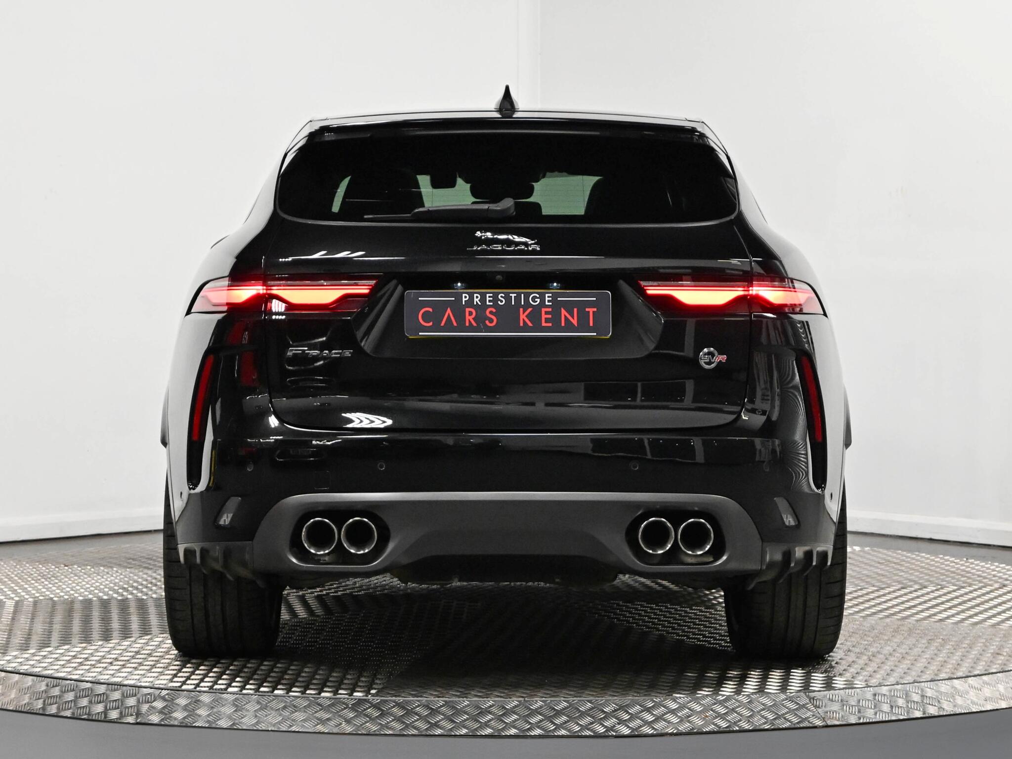 Jaguar F-Pace view 6