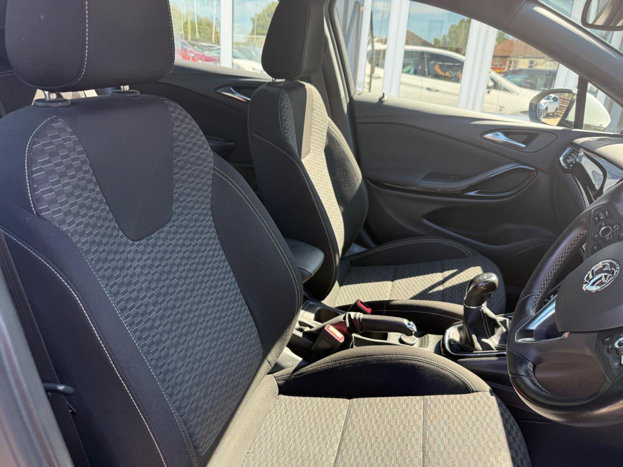 Vauxhall Astra view 10