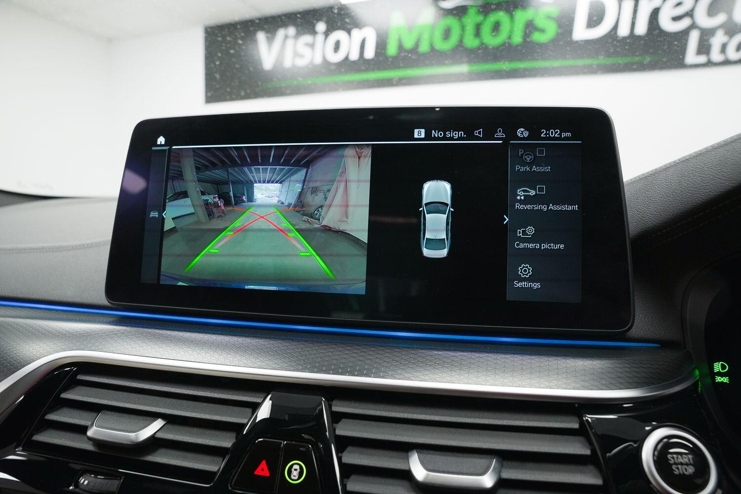 BMW 5 Series view 27
