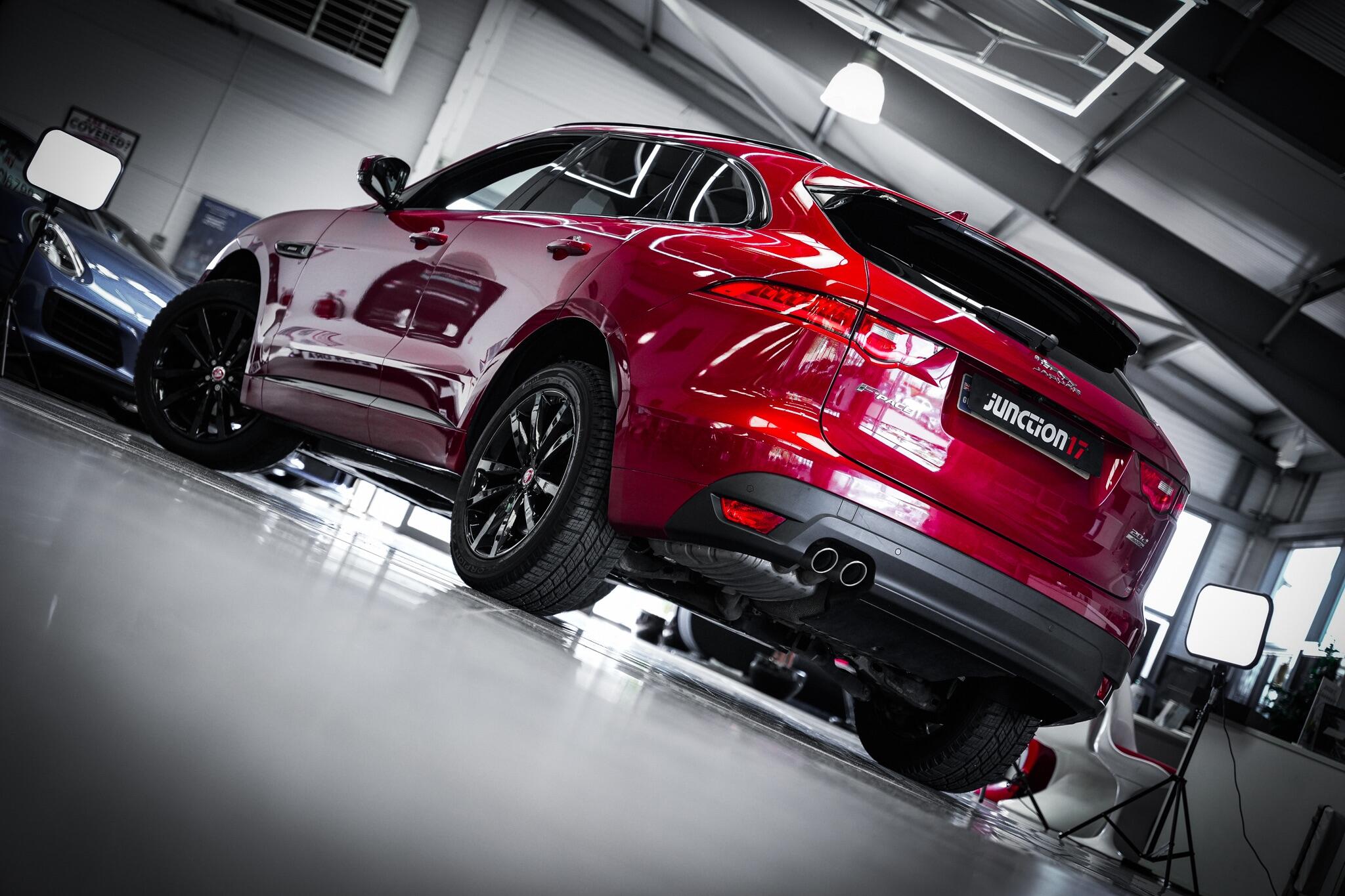 Jaguar F-Pace view 6