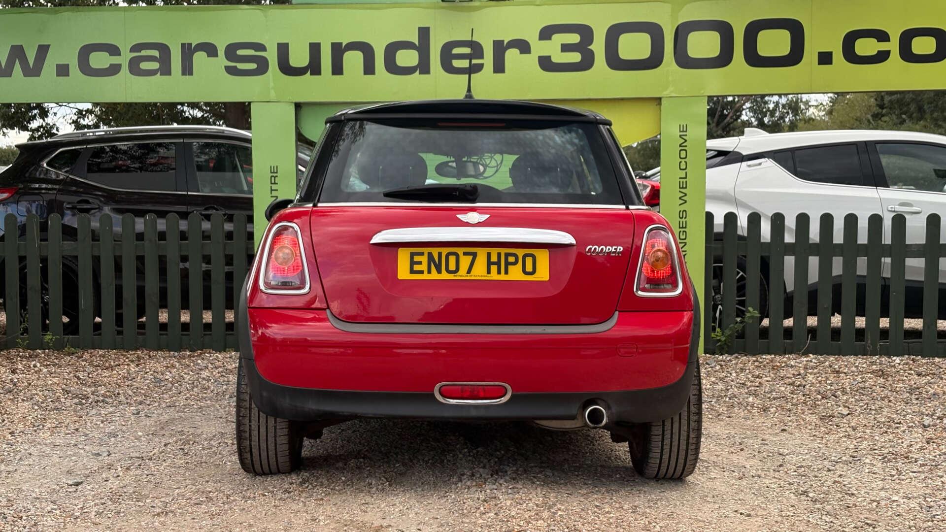 Mini Hatch view 5