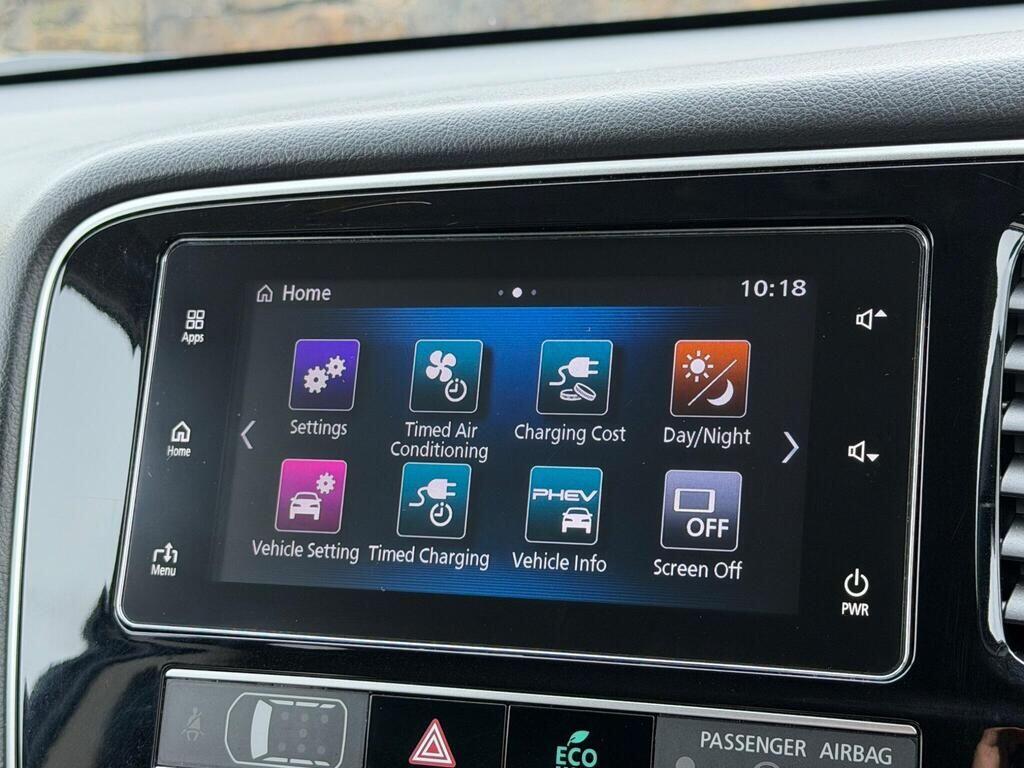 Mitsubishi Outlander view 29