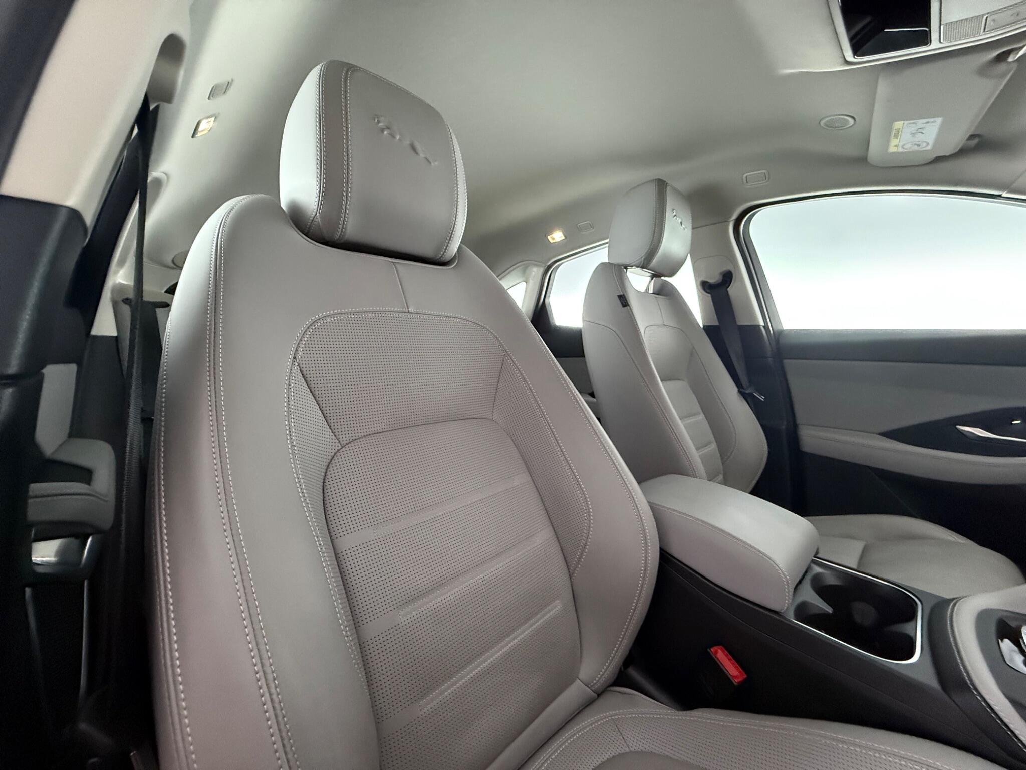 Jaguar E-Pace view 30